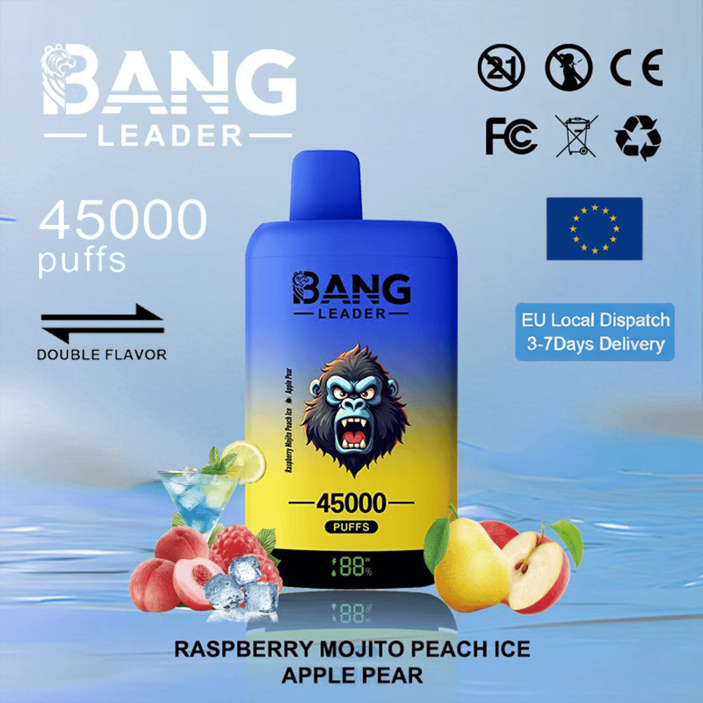 Bouteille de vape jetable Bang Leader bleu à jaune avec un logo de gorille hargneux, annonçant 45 000 bouffées au goût Framboise Mojito Pêche Glace Pomme Poire, entourée de fruits et de glace sur fond d'eau de plage avec des icônes de livraison.