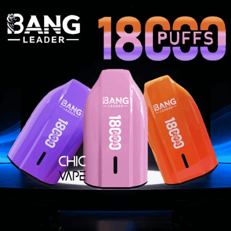 Tre dispositivi monouso Bang Leader Chic Vape in viola, rosa e arancione con 1800 erogazioni, visualizzati su uno sfondo scuro.