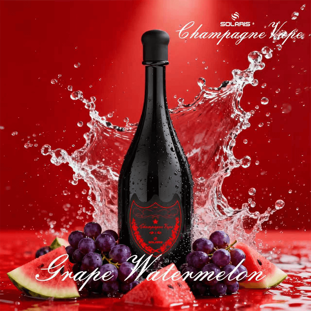 En upprättstående mörk champagneflaska med en röd utsmyckad etikett sitter mot en röd stänkig bakgrund, omgiven av druvklasar och vattenmelonskivor, med orden Grape Watermelon över förgrunden och liten text som lyder SOLARIS Champagne Vape uppe till höger.