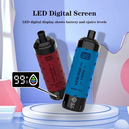 Zwei Vape-Geräte mit der Bezeichnung "King Max Pro 18000", ein rotes (Watermelon Ice) und ein blaues (Mint Ice), mit einem digitalen LED-Display, das den Ladezustand der Batterie und des E-Saftes anzeigt (99%).