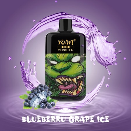 En vape-enhet märkt "R&M 6000 Monster" med en grön monsterdesign, omgiven av lila vätskestänk, med blåbär, druvor och isbitar i botten, och smaken "Blueberry Grape Ice" visas.