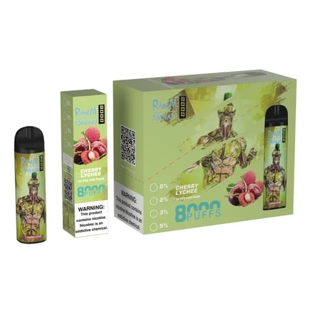 Förpackning och engångsapparat med etiketten "8000 Puffs" och smaken "Cherry Lychee", med en grön design med lycheeillustrationer och en krigargrafik.