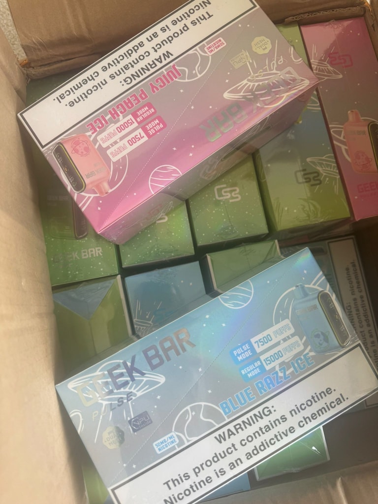 Geek Bar Pulse 15000 15K Puffs Vape Original E-Zigarette Foto-Testbericht